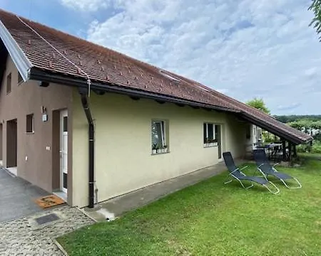 Apartma Na Hueti דירה רדנצי