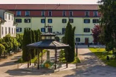 Apartment Apartma Na Hueti *